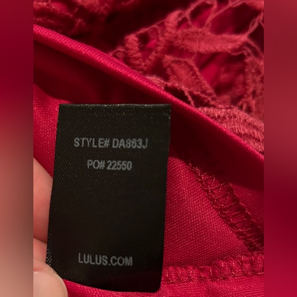 Lulus Right Sheer, Right Now Magenta Lace Bodycon Dress Style: DA863J Size L EUC - Picture 9 of 9